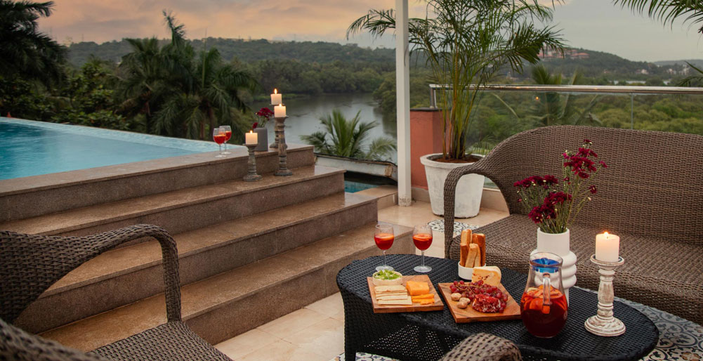 Villa Supan - Pool seating area